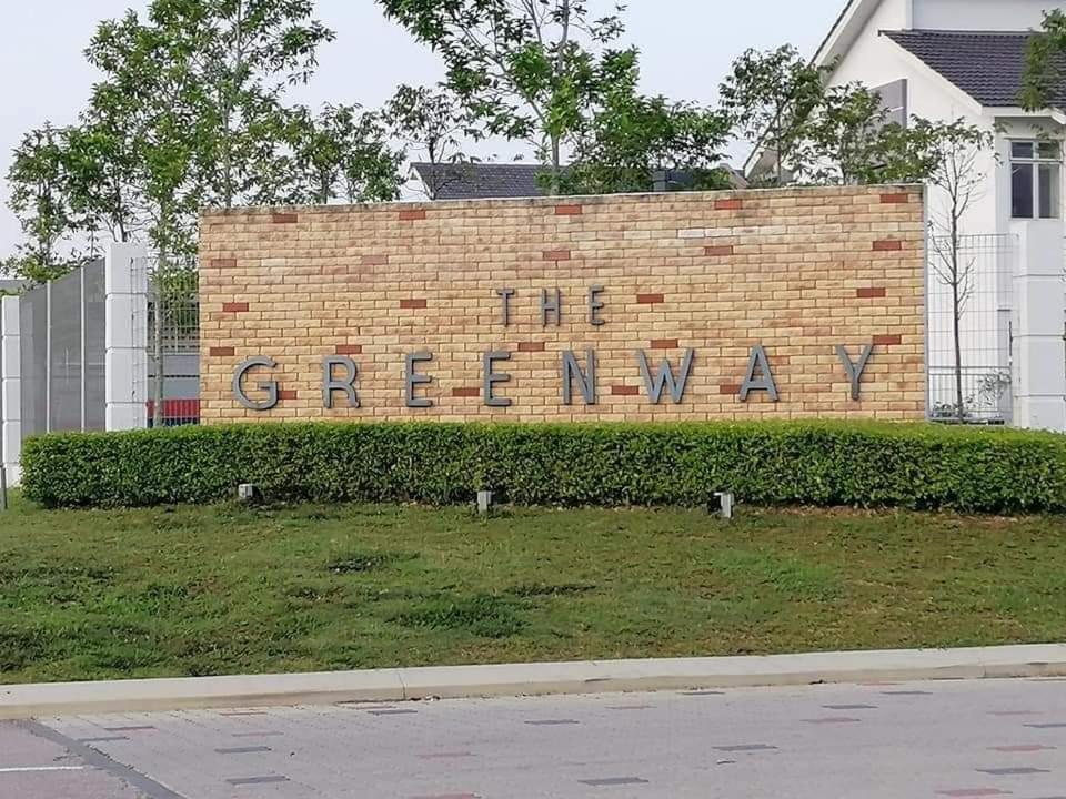 Homestay Greenway Pasir Gudang Exterior photo