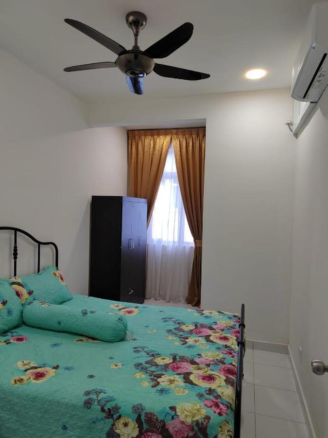 Homestay Greenway Pasir Gudang Exterior photo